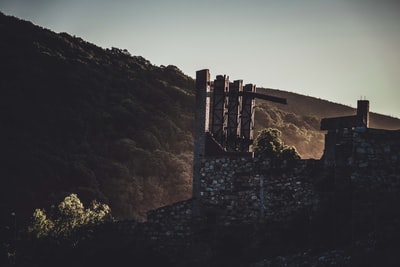 布朗山混凝土建筑
